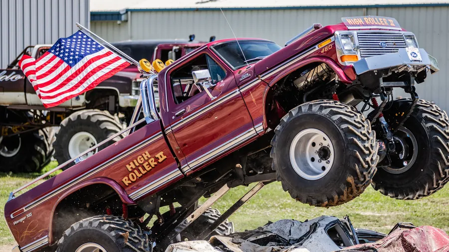 Check out 1200 event photos from last weekend, featuring mostly heats 2 and 4 at Solo2.org. The Rebel XT camera captured amazing shots! #eventphotos #RebelXT